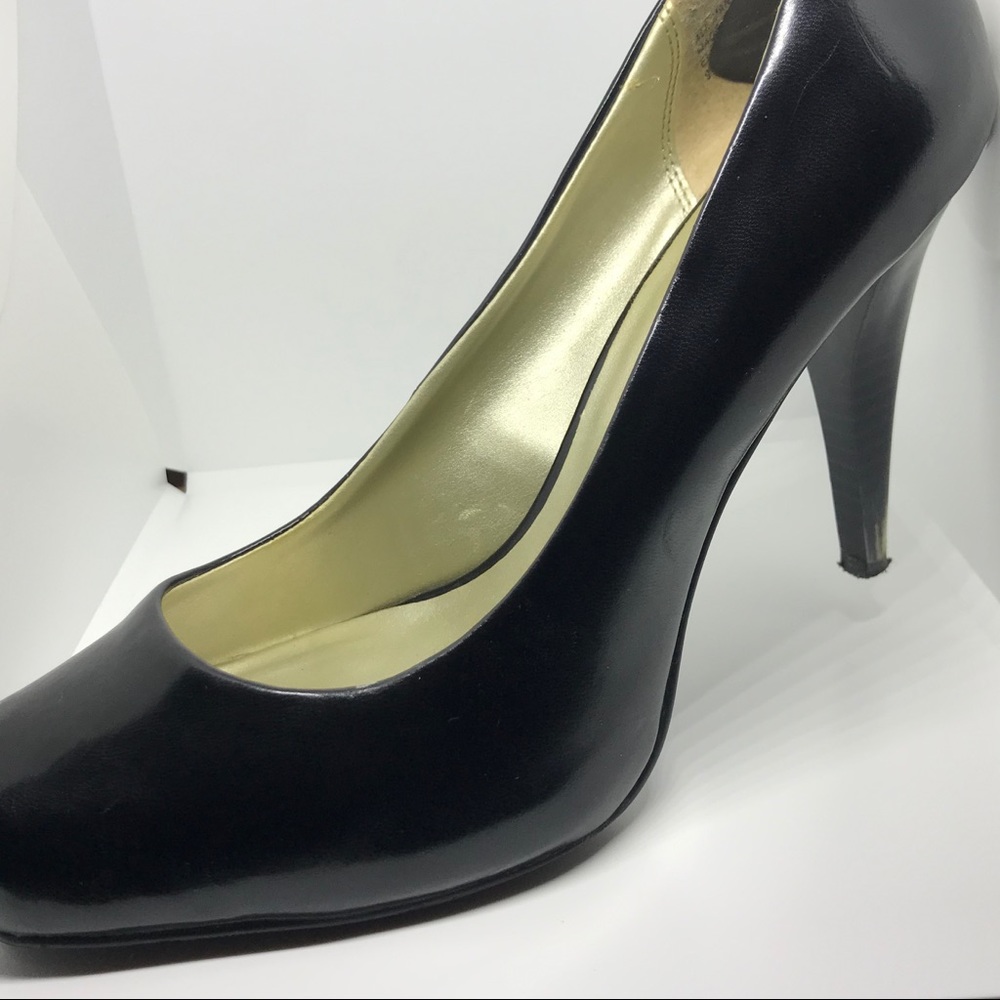 ❤️ Diba Black Business Heel with Block Toe